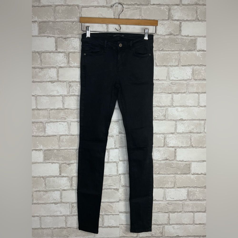 Zara Black High-Waisted Skinny Jeans Size 4